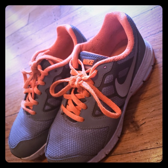 Nike Other - Nike Youth Tennis Shoes